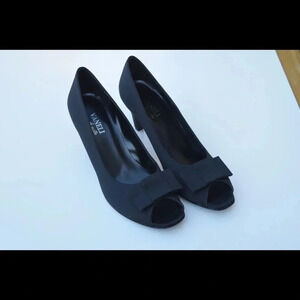 VanEli peep toe pumps